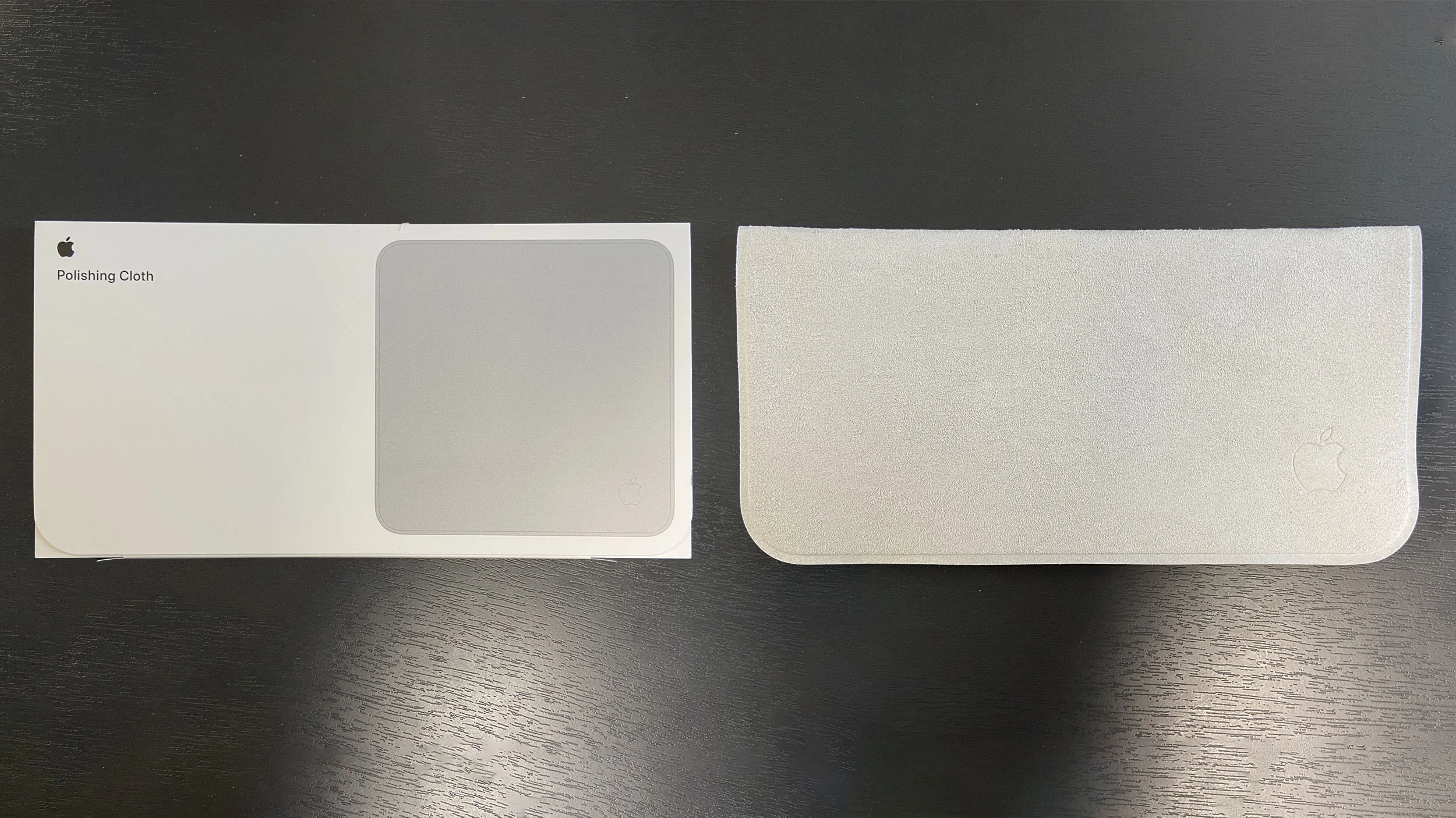 Apple снизила цену на фирменную полировочную салфетку Polishing Cloth более чем в два раза
