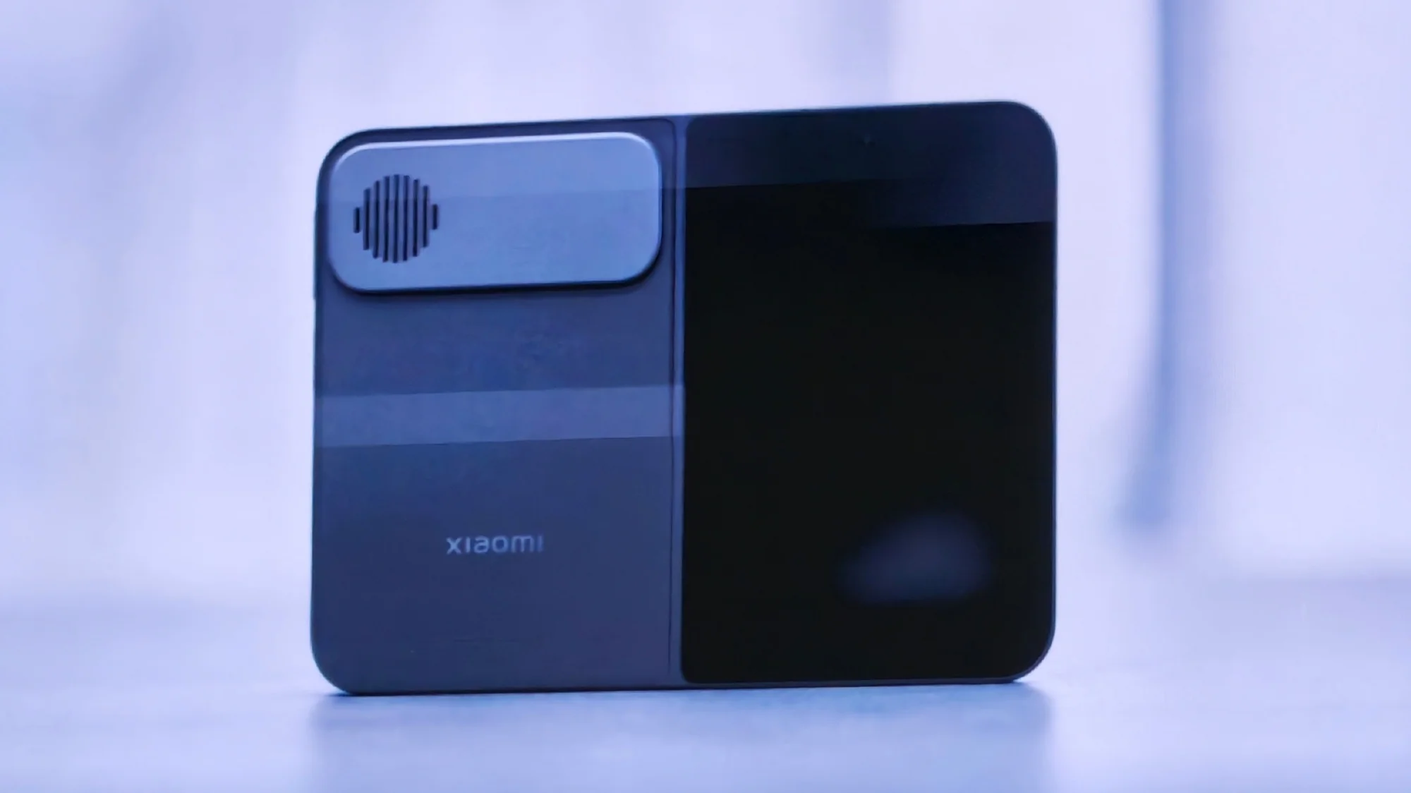 Утечка: первый взгляд на широкую «раскладушку» Xiaomi 18 Fold с чипом Xring O3 AI