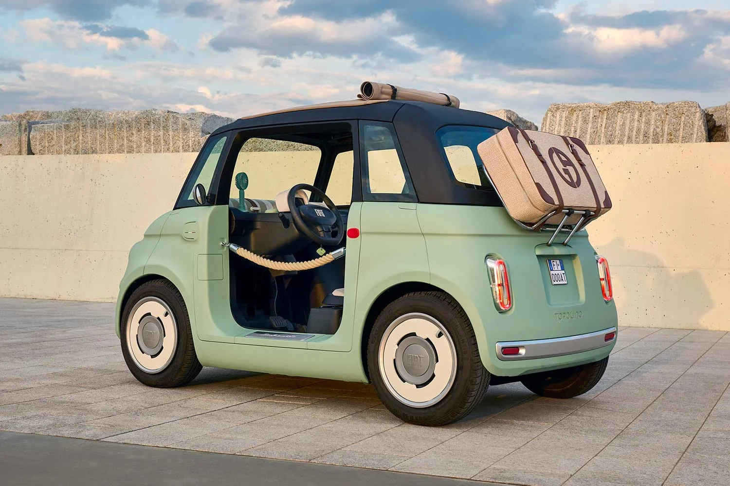 пляжная версия Fiat Topolino Dolcevita с тканевым верхом
