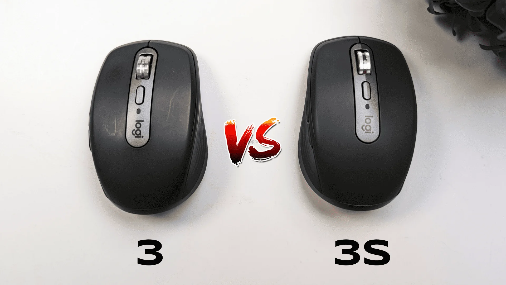 сравнение стандартного и европейского вариантов мыши Logitech