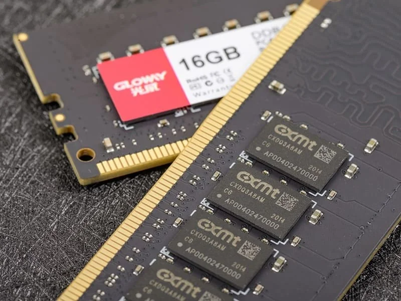 Чипы памяти CXMT LPDDR5X на производственной линии