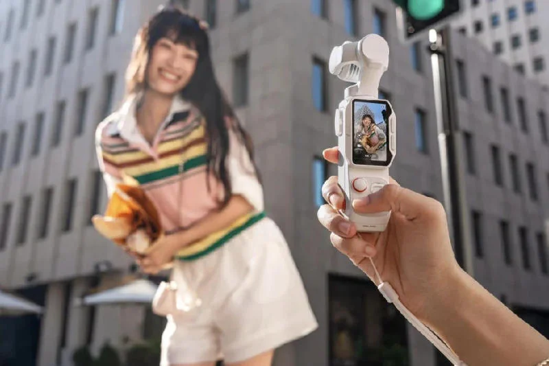 камера Insta360 Luna Pro на подвесе