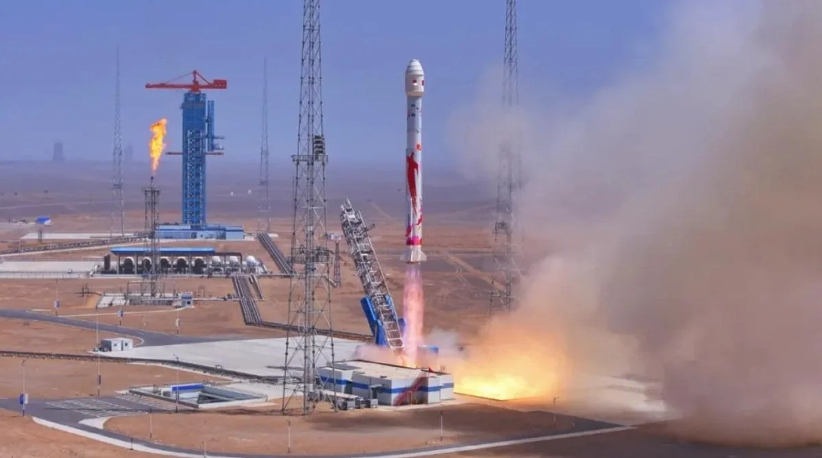 ракета Maraho на старте с космодрома Сюйхай