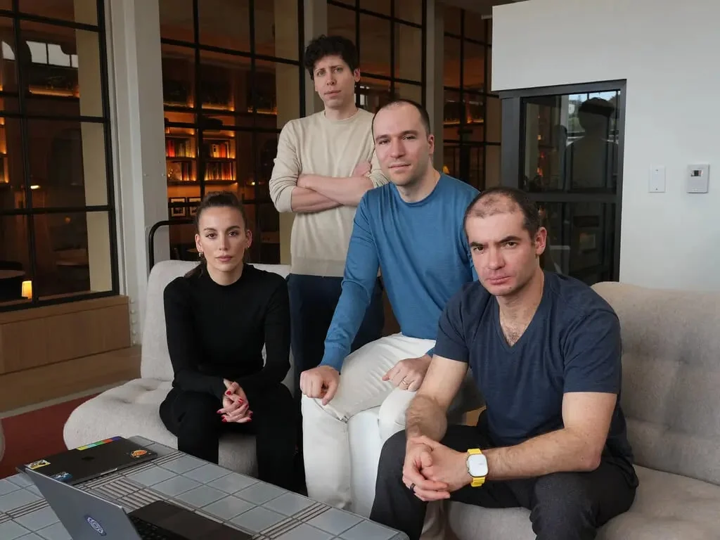 Сэм Альтман и Грег Брокман на конференции OpenAI
