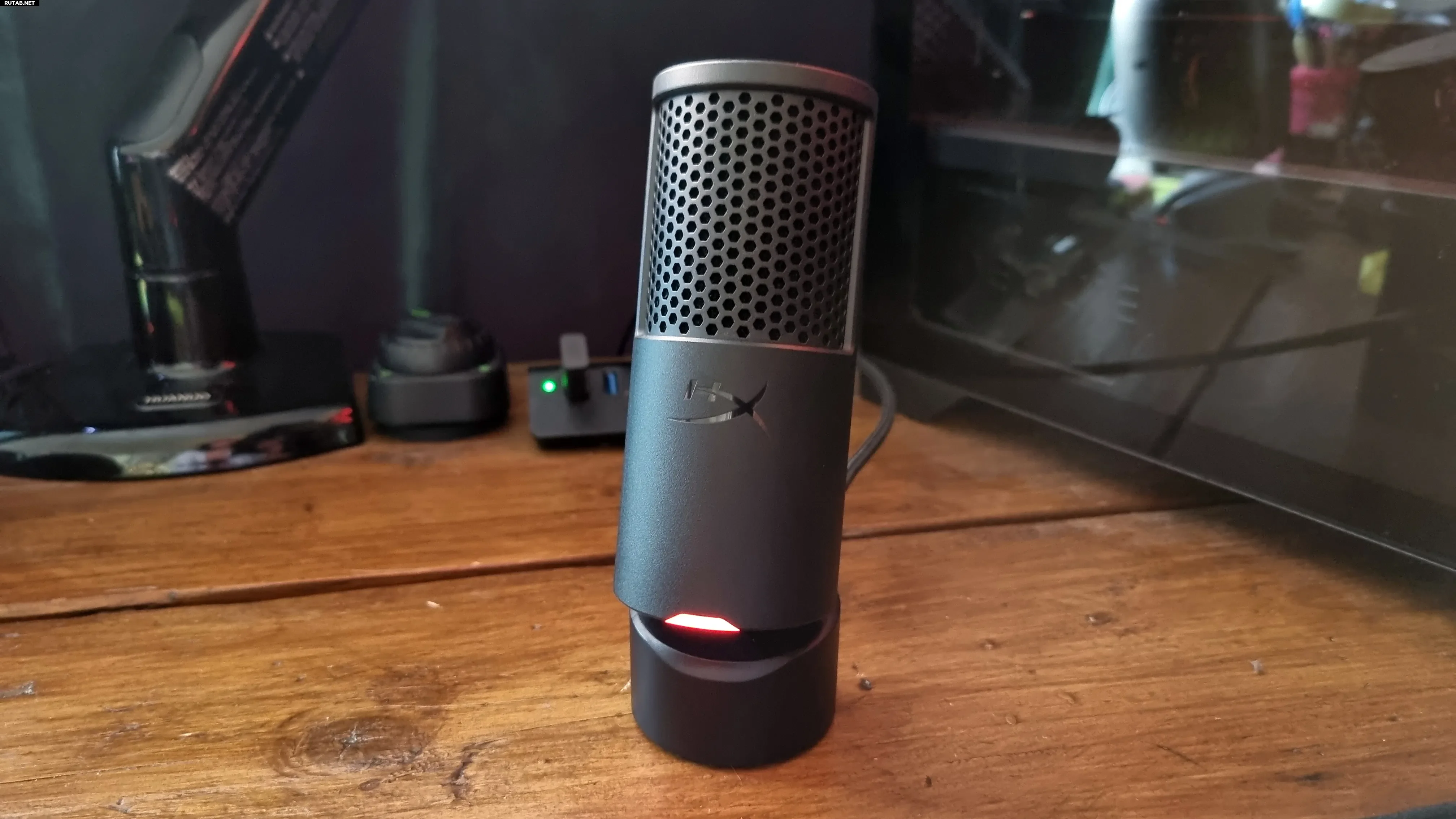 микрофон HyperX SoloCast 2 Pro