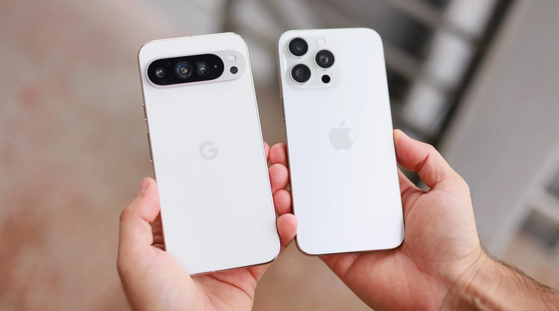 сравнение яркости фонарика Pixel 11 Pro XL и iPhone 16 Pro