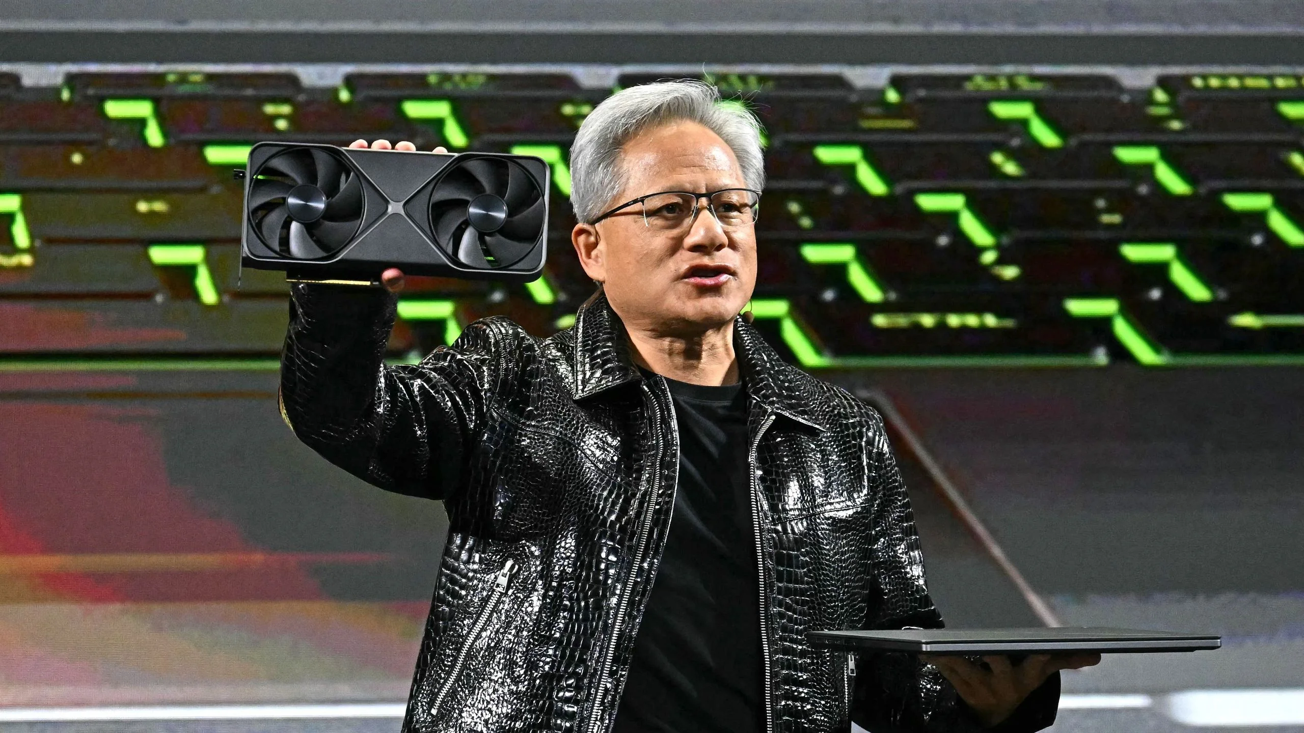 Дженсен Хуан на презентации отчётности Nvidia