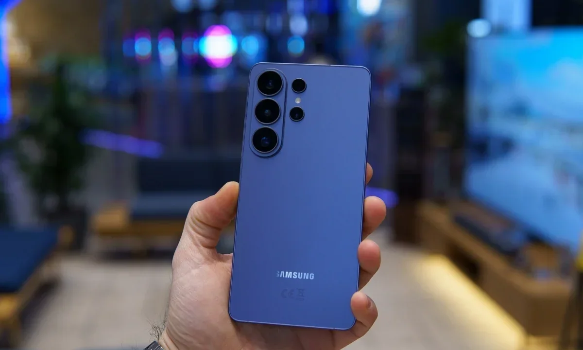 схема линейки Samsung Galaxy S27 с четырьмя моделями