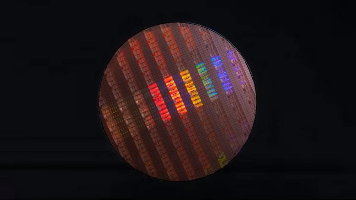 wafer Intel 14A на производстве